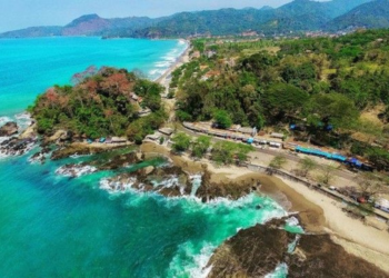 5 Wisata Pantai di Sukabumi yang Wajib Dikunjungi